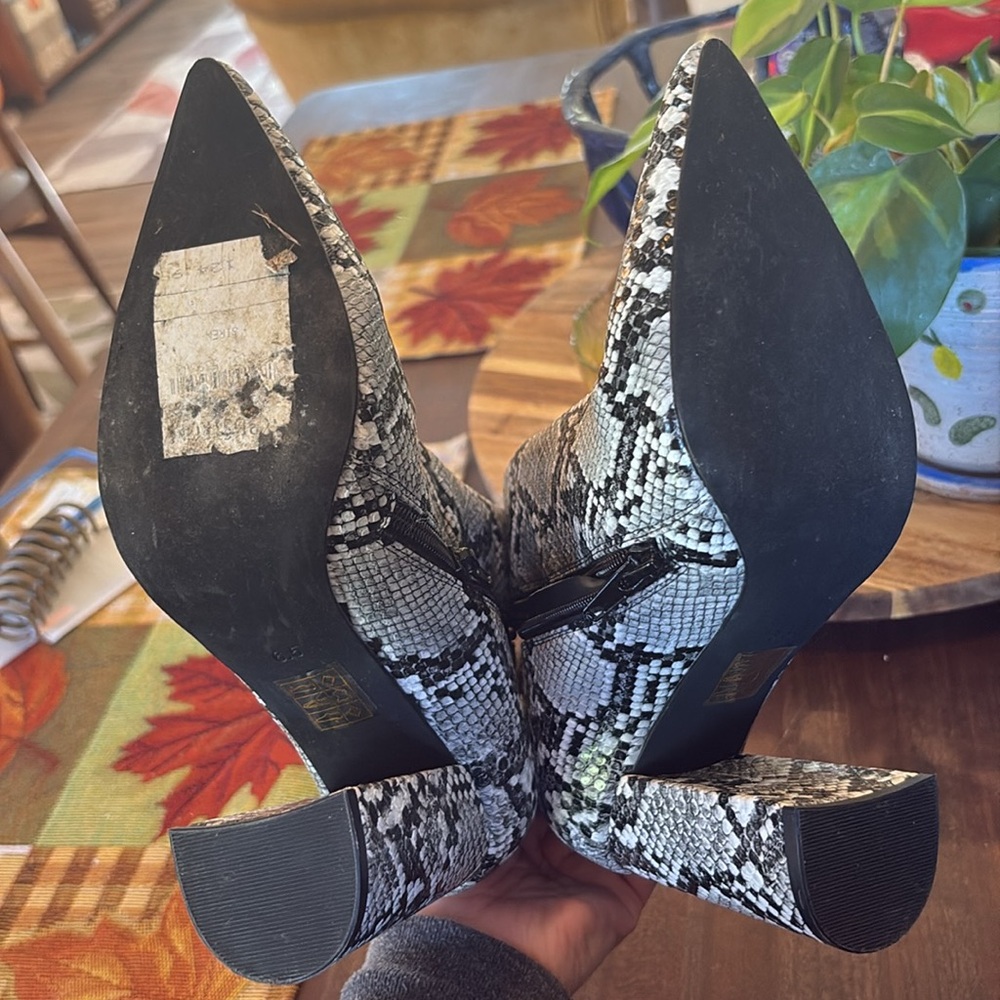 Jeffery Campbell Sexy Python Siren Ankle Bootie N… - image 2